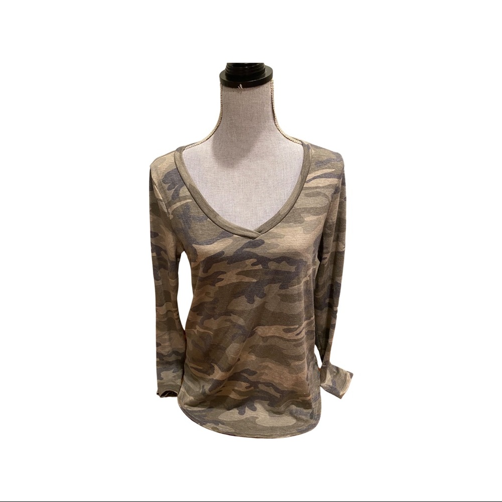 Super soft, camo, vneck, long sleeve